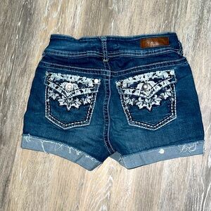Wallflower Luscious Curvy Fit Cuffed Denim Shorts Size 3